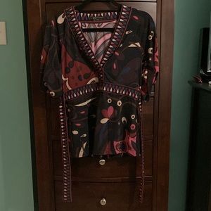 BCBG MaxAzria Butterfly Short Sleeve Top Small